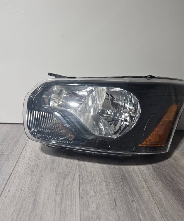2015-2023 FORD TRANSIT 150, 250, AND 350 HALOGEN HEADLIGHT DRIVER SIDE OEM USED CK41-13W030-AM