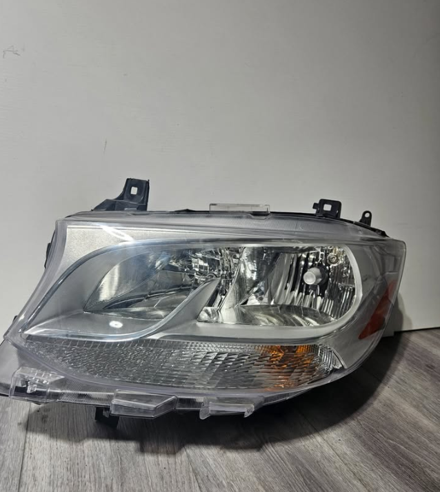 2019-2025 MERCEDES BENZ SPRINTER 1500-3500 HALOGEN DRIVER SIDE HEADLIGHT OEM USED 340-1172L-AS