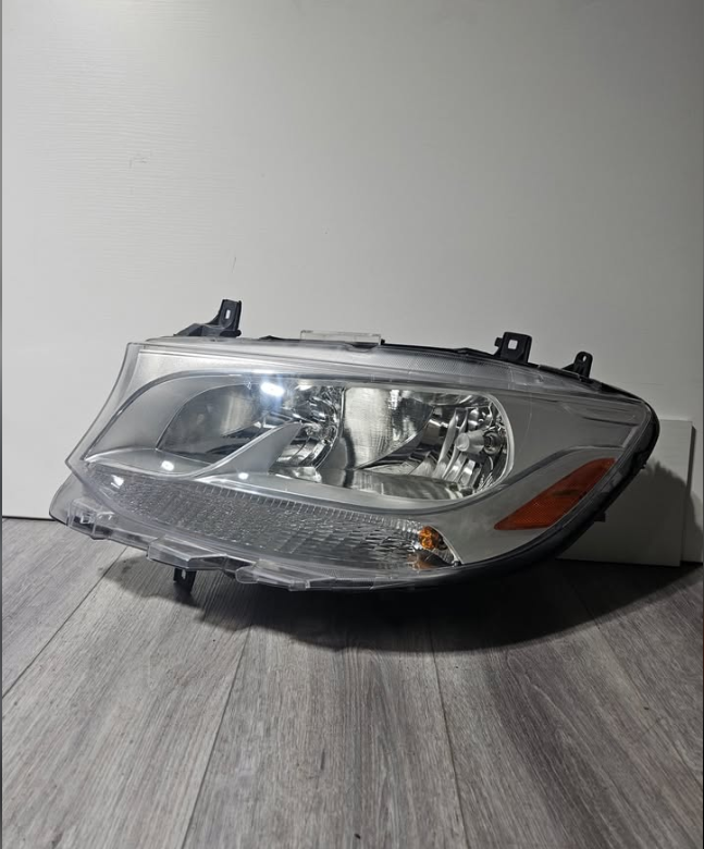 2019-2025 MERCEDES BENZ SPRINTER 1500-3500 HALOGEN DRIVER SIDE HEADLIGHT OEM USED 340-1172L-AS