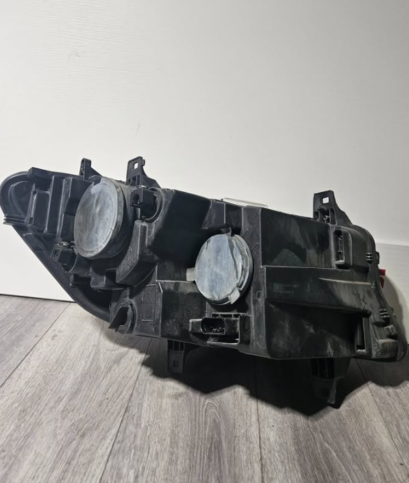 2019-2025 MERCEDES BENZ SPRINTER 1500-3500 HALOGEN DRIVER SIDE HEADLIGHT OEM USED 340-1172L-AS