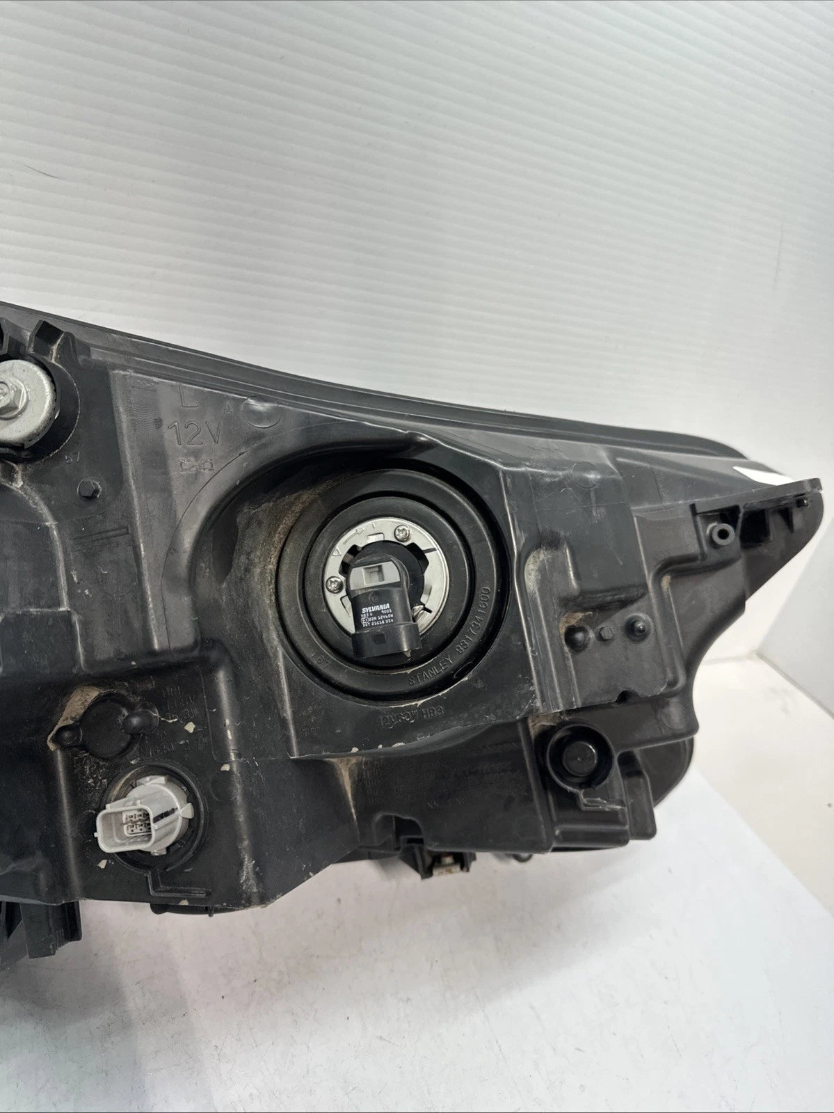 2017 - 2022 HONDA CRV DRIVER SIDE HEADLIGHT WITH HALOGEN LAMP 33150TLA305 33150TLAA01
