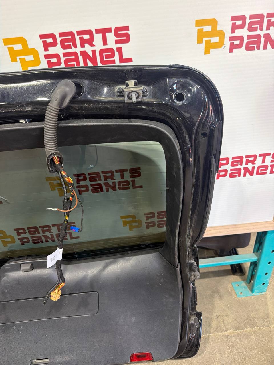 2014-2023 Porsche Macan Rear Tailgate Liftgate OEM