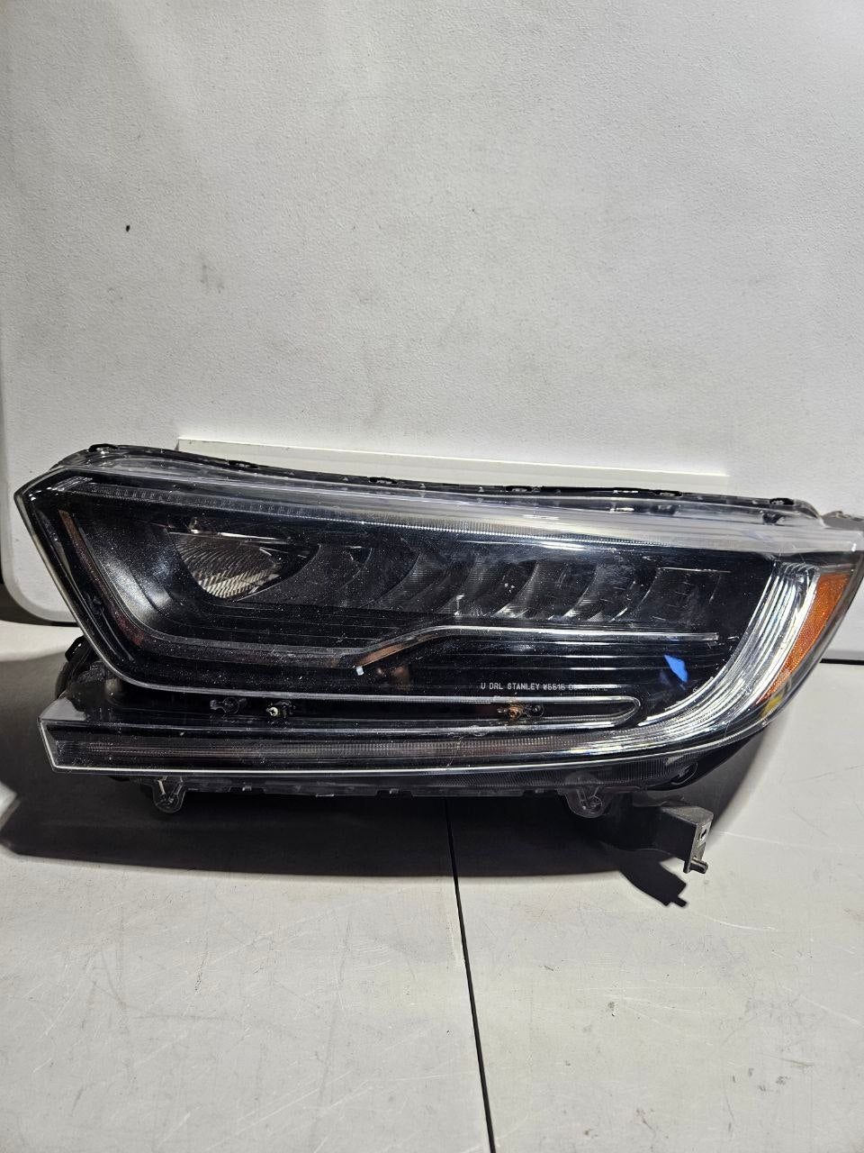 2020-2022 Honda CR-V Driver Side LH Headlight OEM