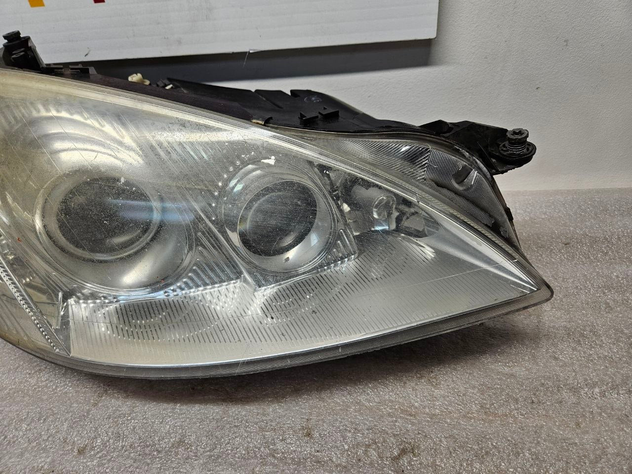 2007-2014 Mercedes-Benz CL-Class Passenger Side Headlight Assembly OEM