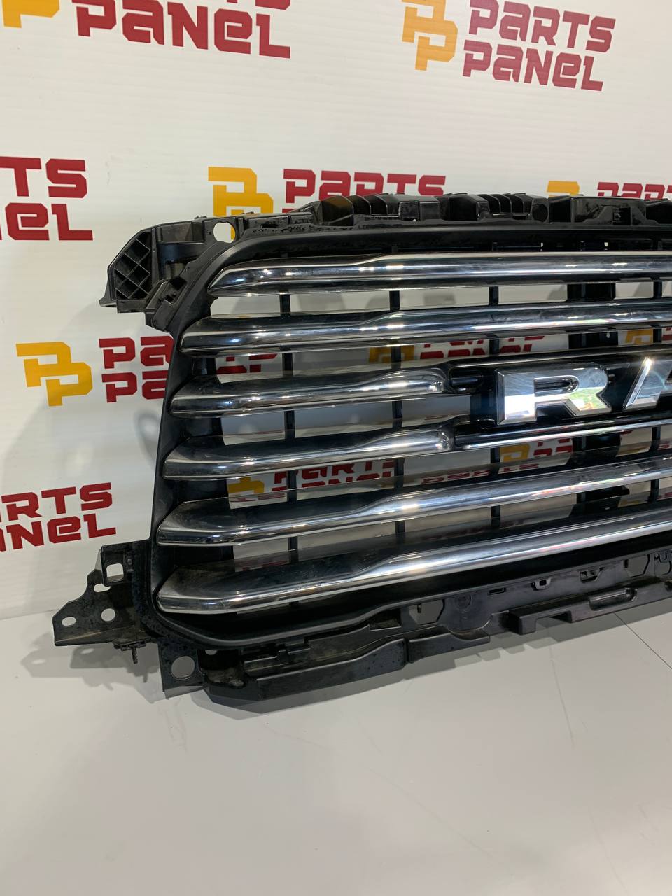 2019-2024 RAM 1500 Front Grille with Active Shutters OEM