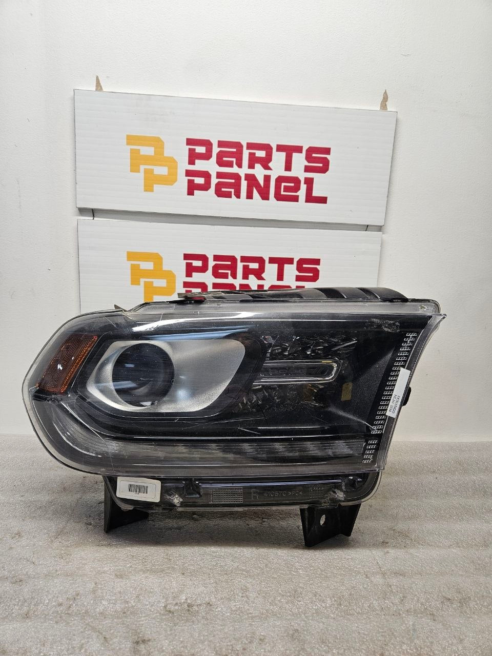 2016-2020 Dodge Durango Passenger Side RH Headlight OEM