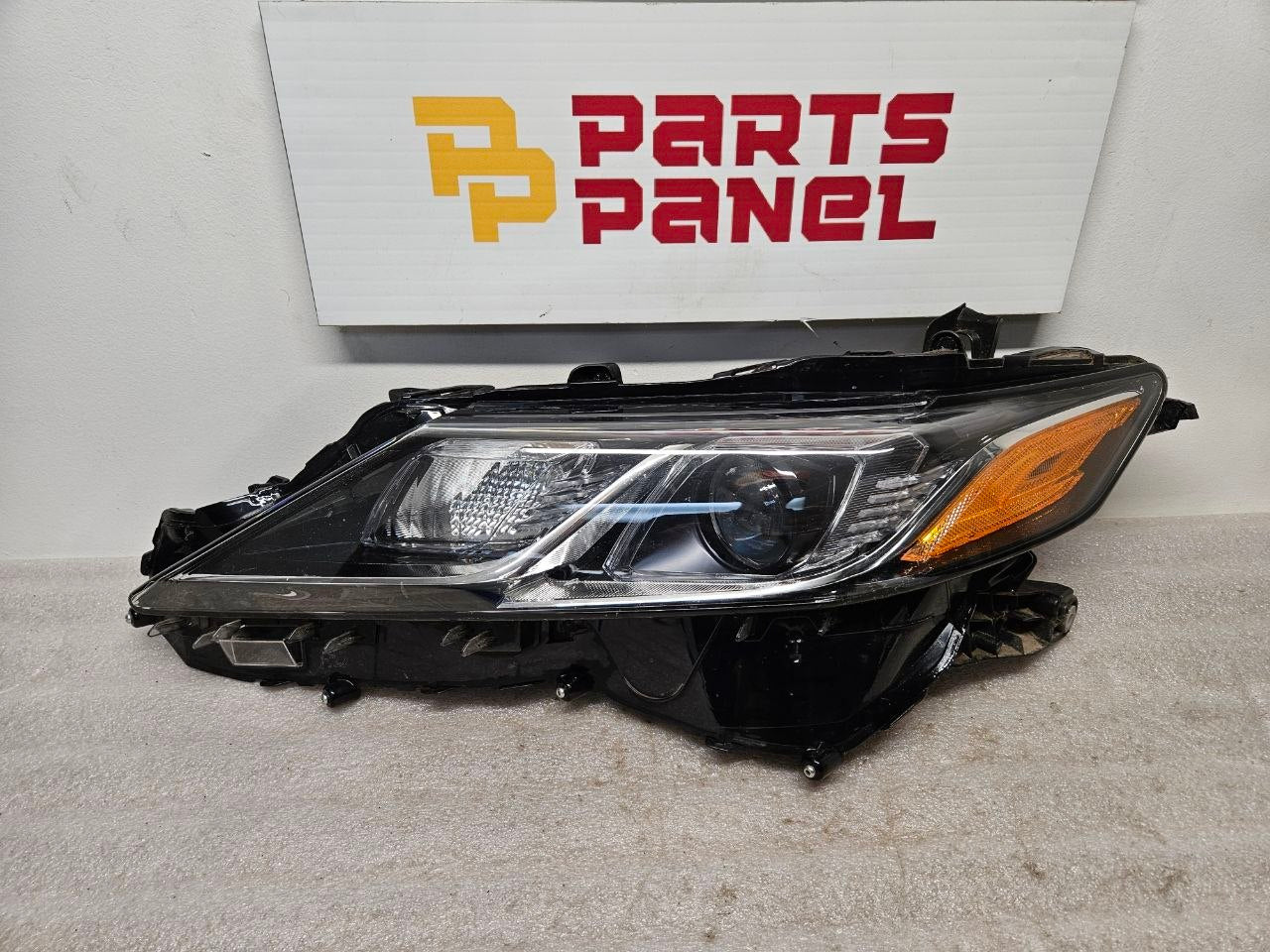 OEM Headlight Assembly Driver Side LH