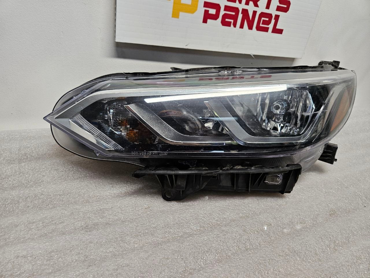 Nissan Headlight Assembly Passenger Side RH OEM