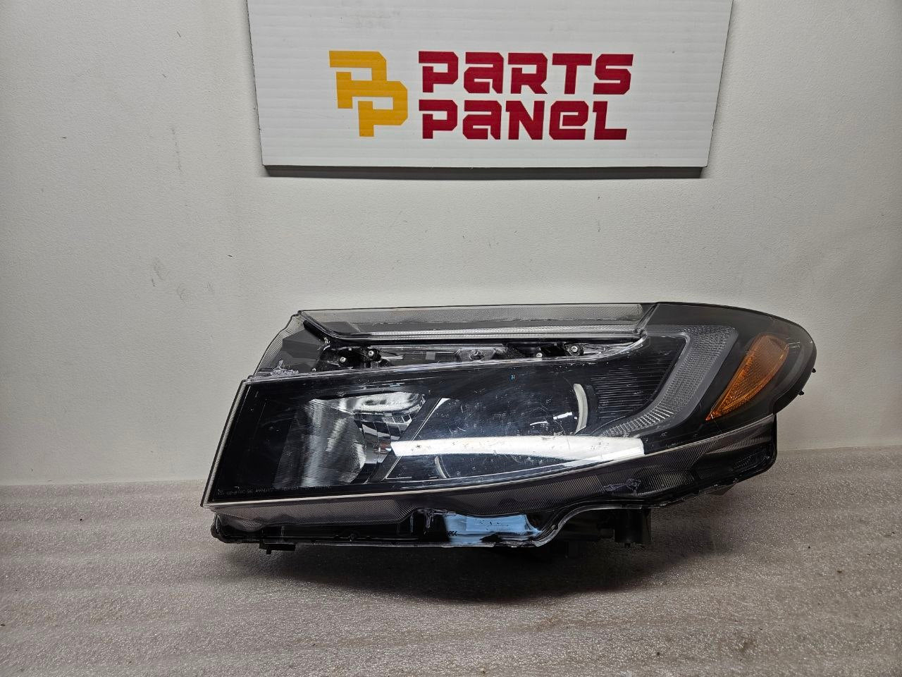 2017-2023 Honda Ridgeline Driver Side Headlight Assembly OEM