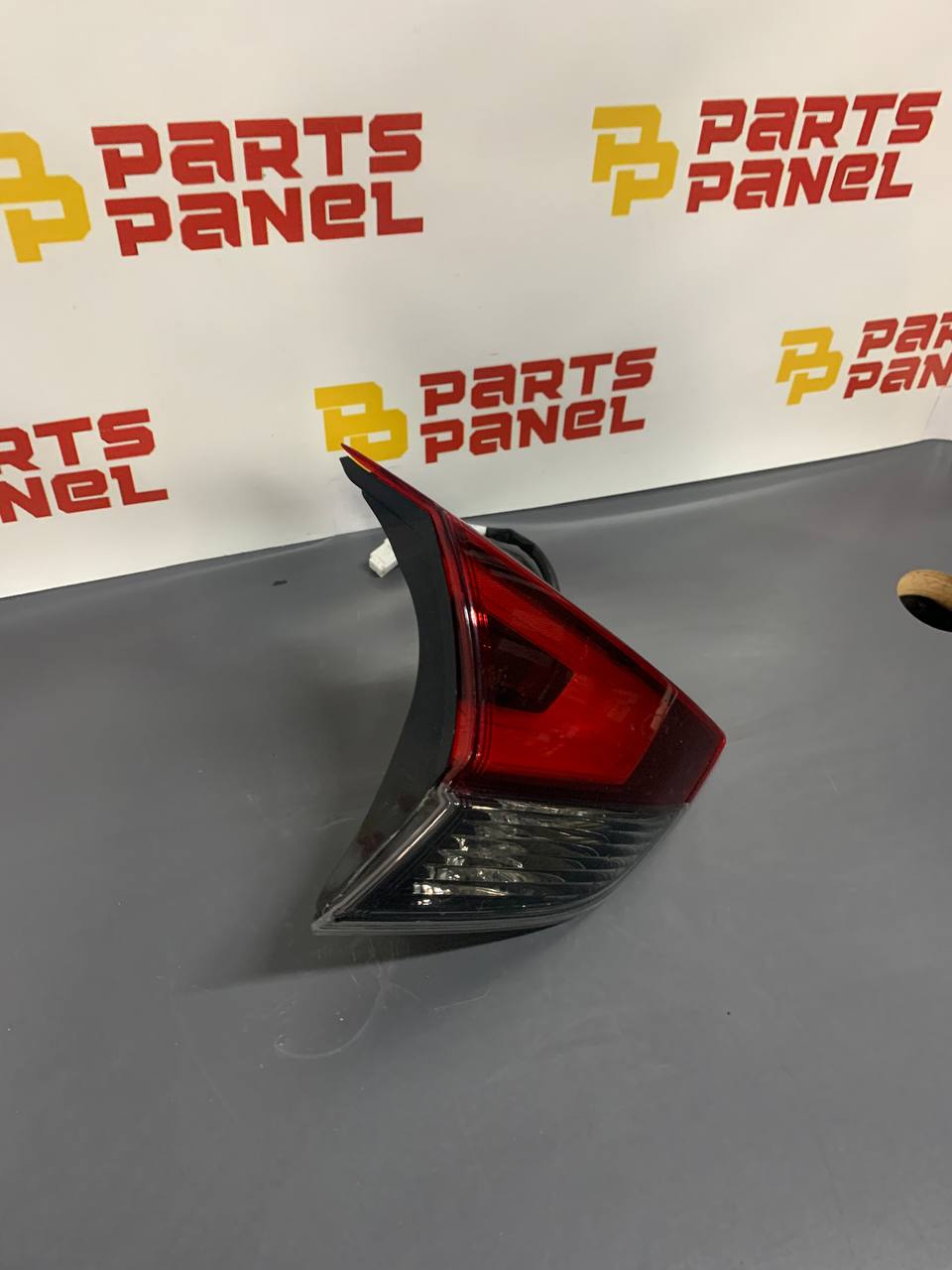 2017-2020 Nissan Rogue Passenger Side Rear Tail Light Assembly OEM