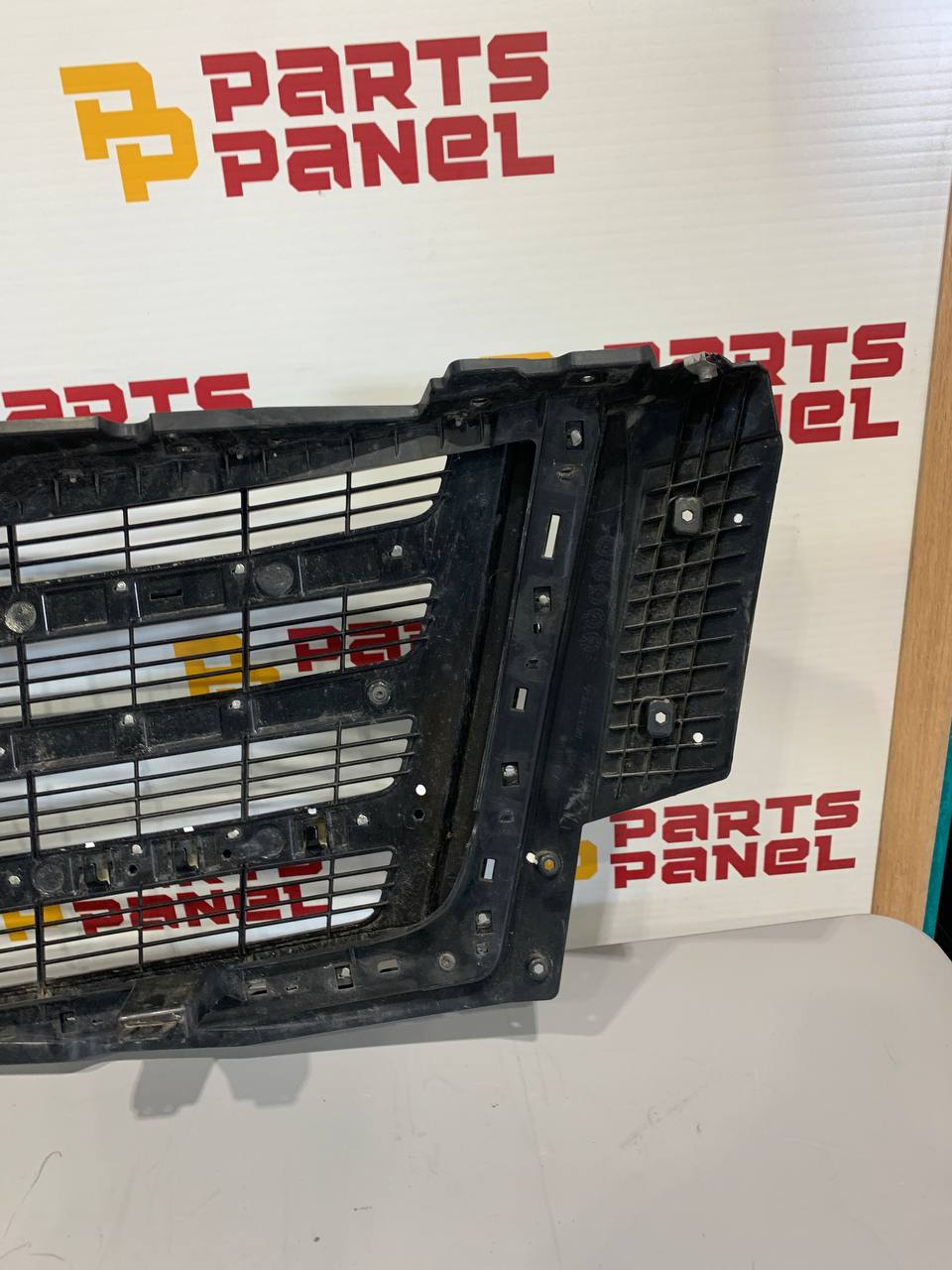 2015-2020 Cadillac Escalade Front Grille Assembly OEM