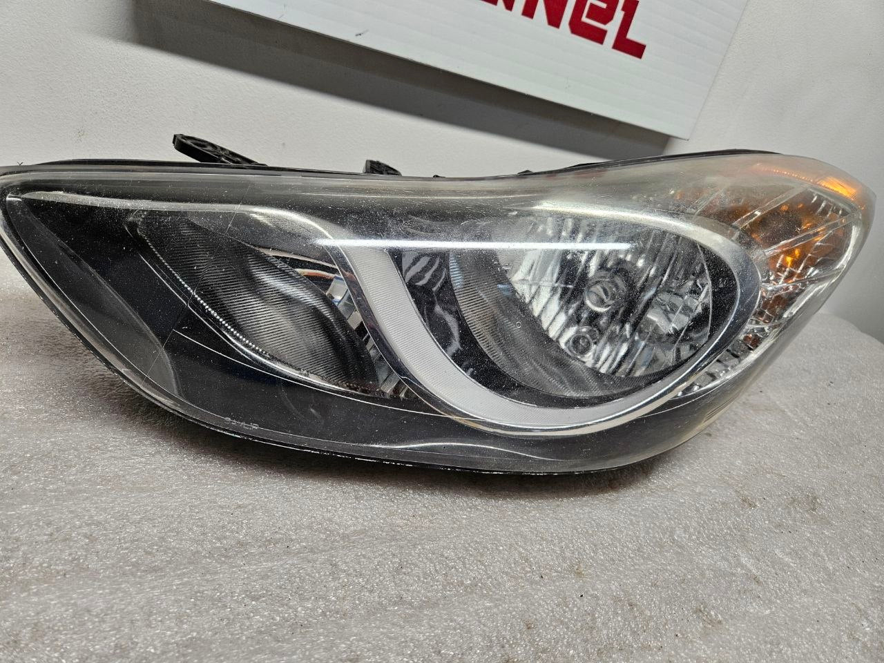 2011-2013 Hyundai Elantra Headlight Assembly Driver Side OEM