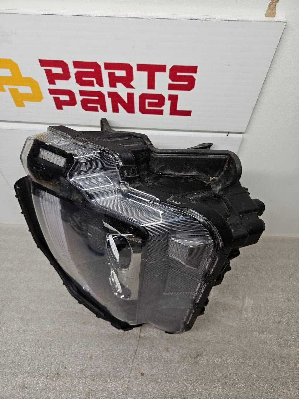 2022-2024 Hyundai Tucson Headlight Driver Side OEM
