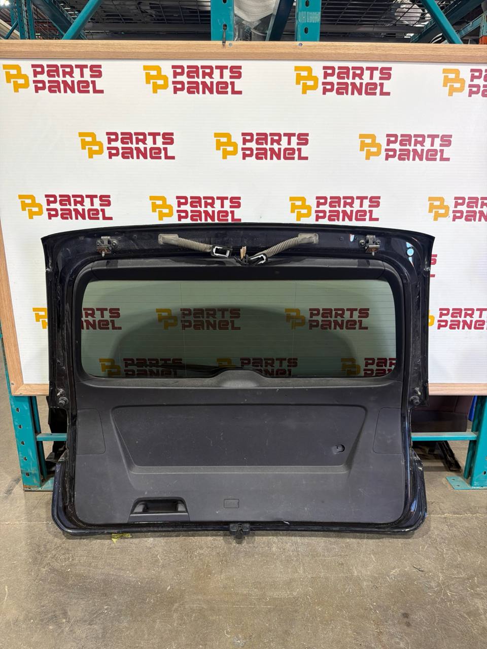 2011-2018 Volkswagen Touareg Liftgate Trunk Lid OEM