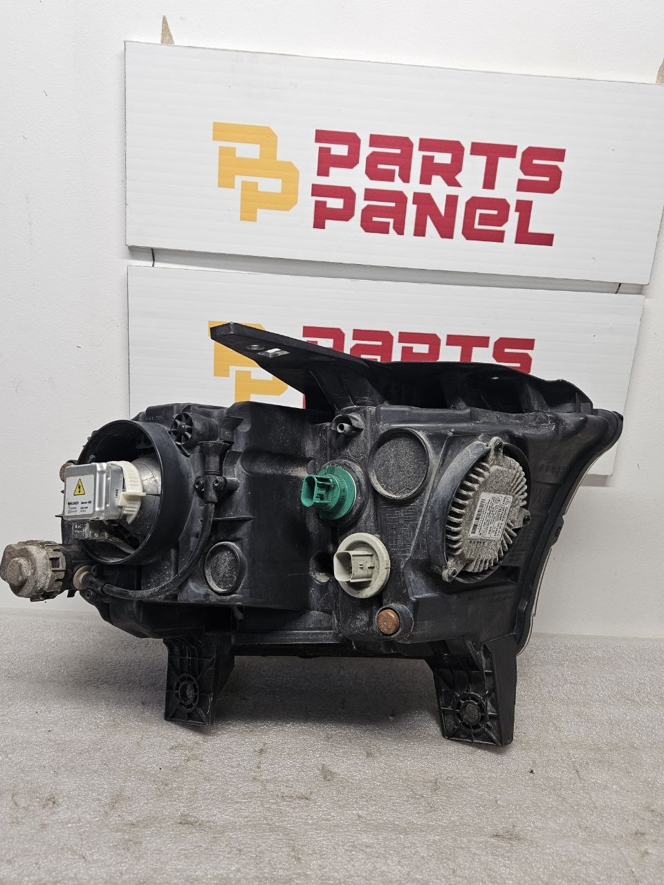 2014-2020 Dodge Durango Driver Side LH Headlight OEM