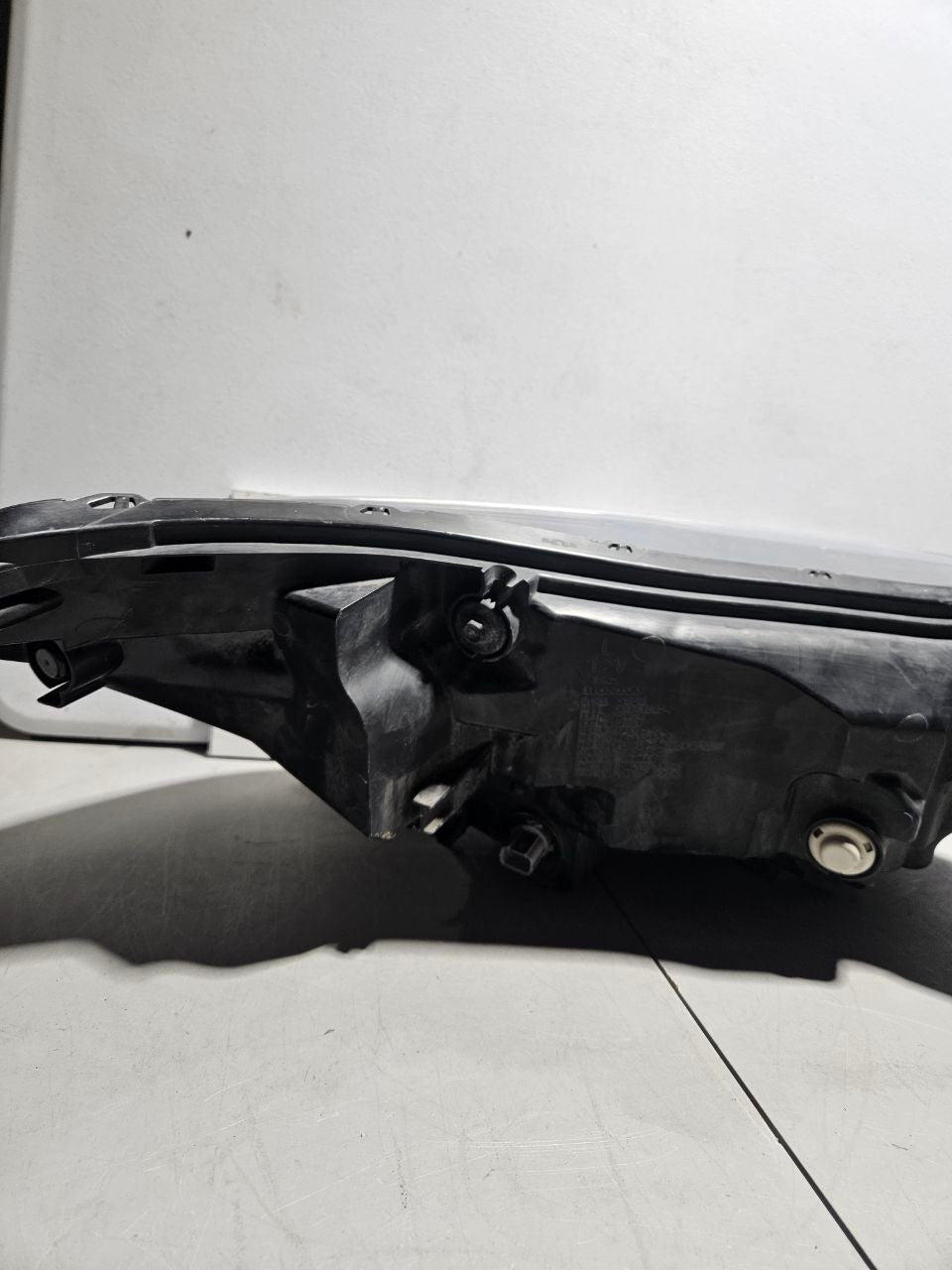 2020-2022 Honda CR-V Driver Side LH Headlight OEM