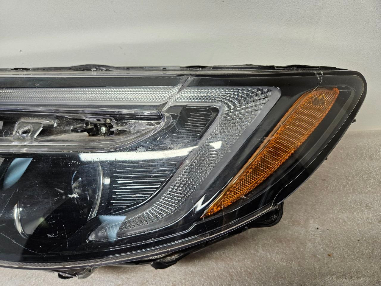 2017-2023 Honda Ridgeline Driver Side Headlight Assembly OEM