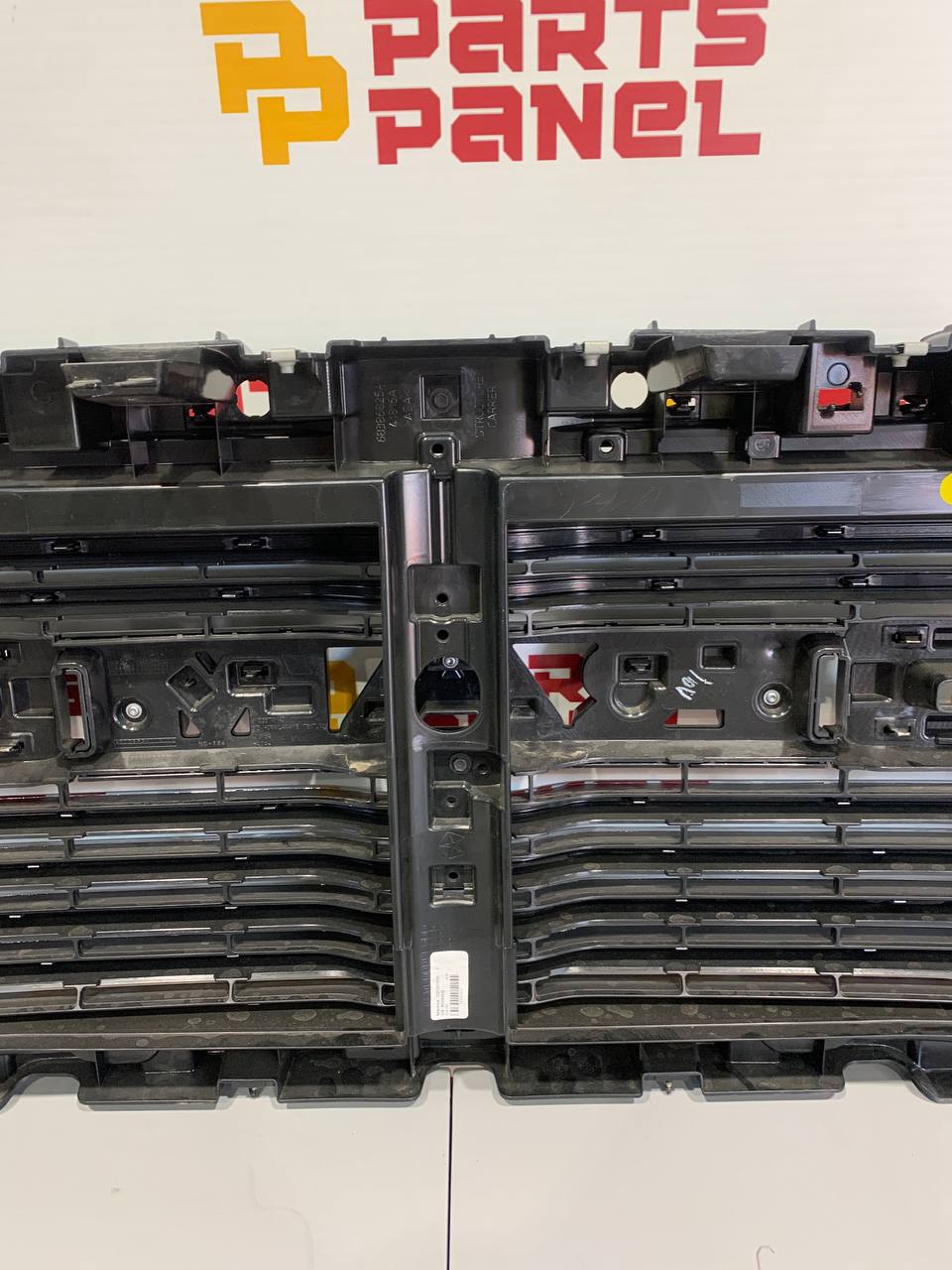 2019-2024 RAM 1500 Front Grille Assembly OEM