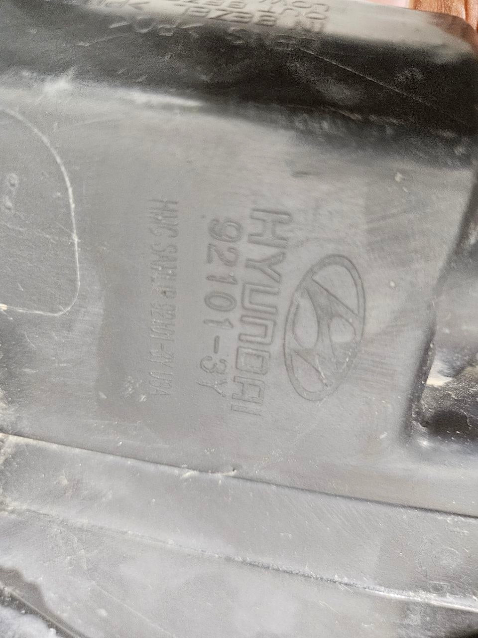 2011-2013 Hyundai Elantra Headlight Assembly Driver Side OEM