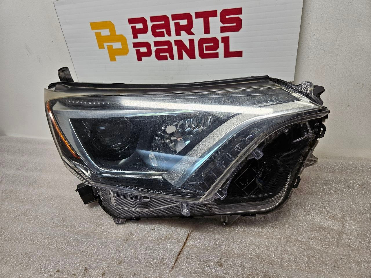 2016-2018 Toyota RAV4 Right Headlight Assembly OEM