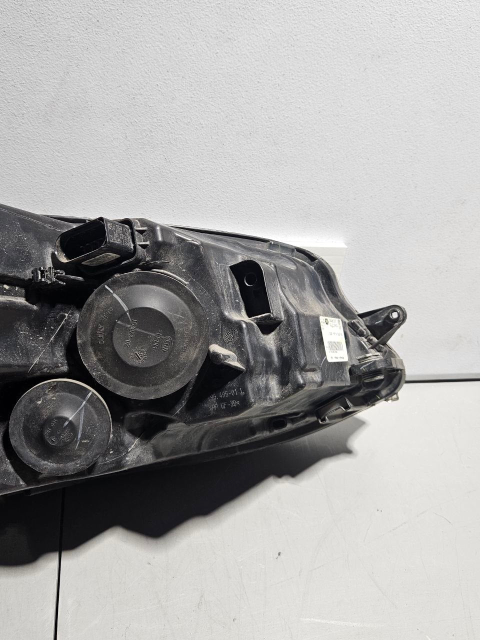 2015-2017 Volkswagen Golf Driver Side LH Headlight OEM