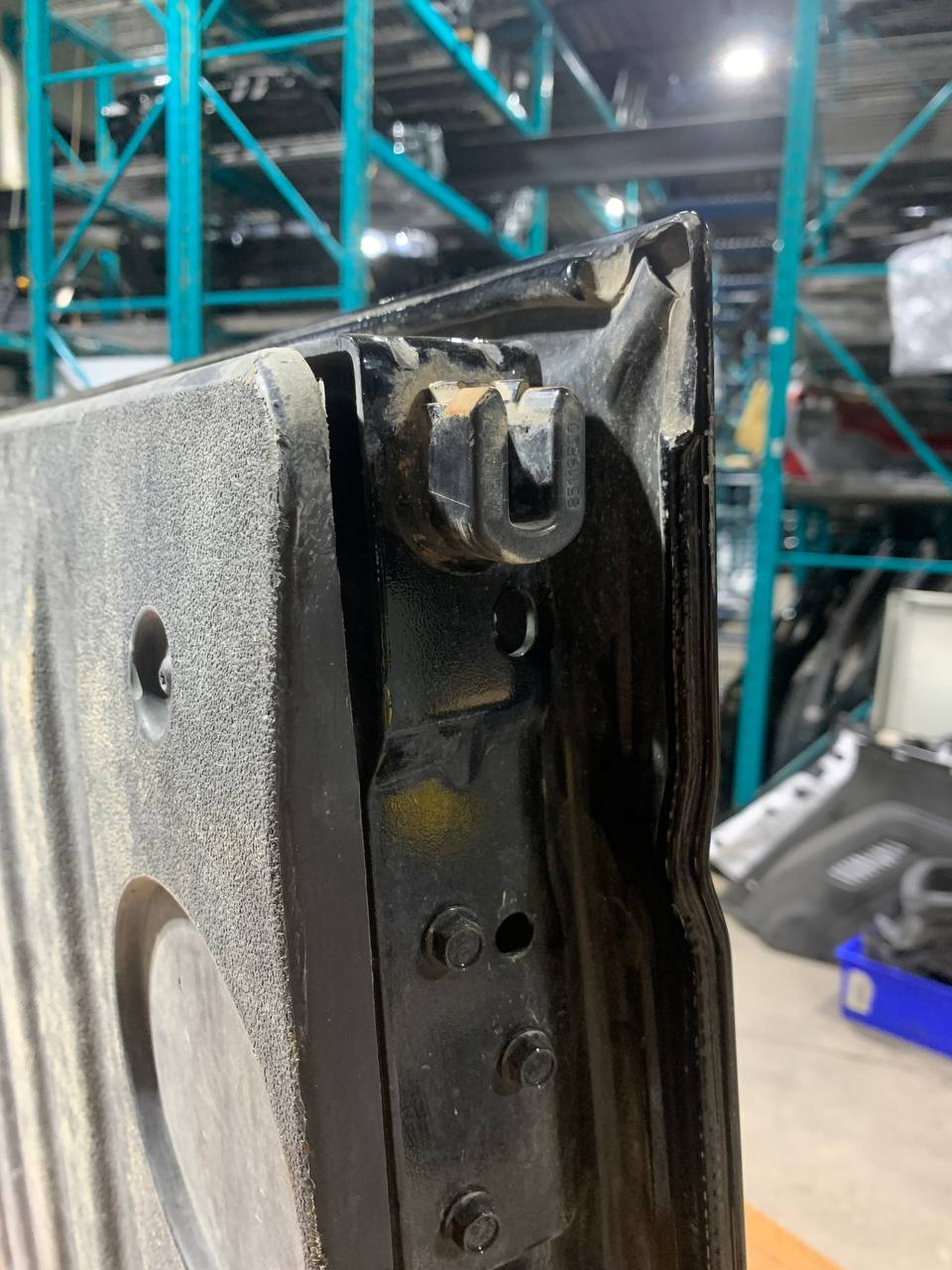 2019-2024 Chevrolet Silverado Tailgate OEM