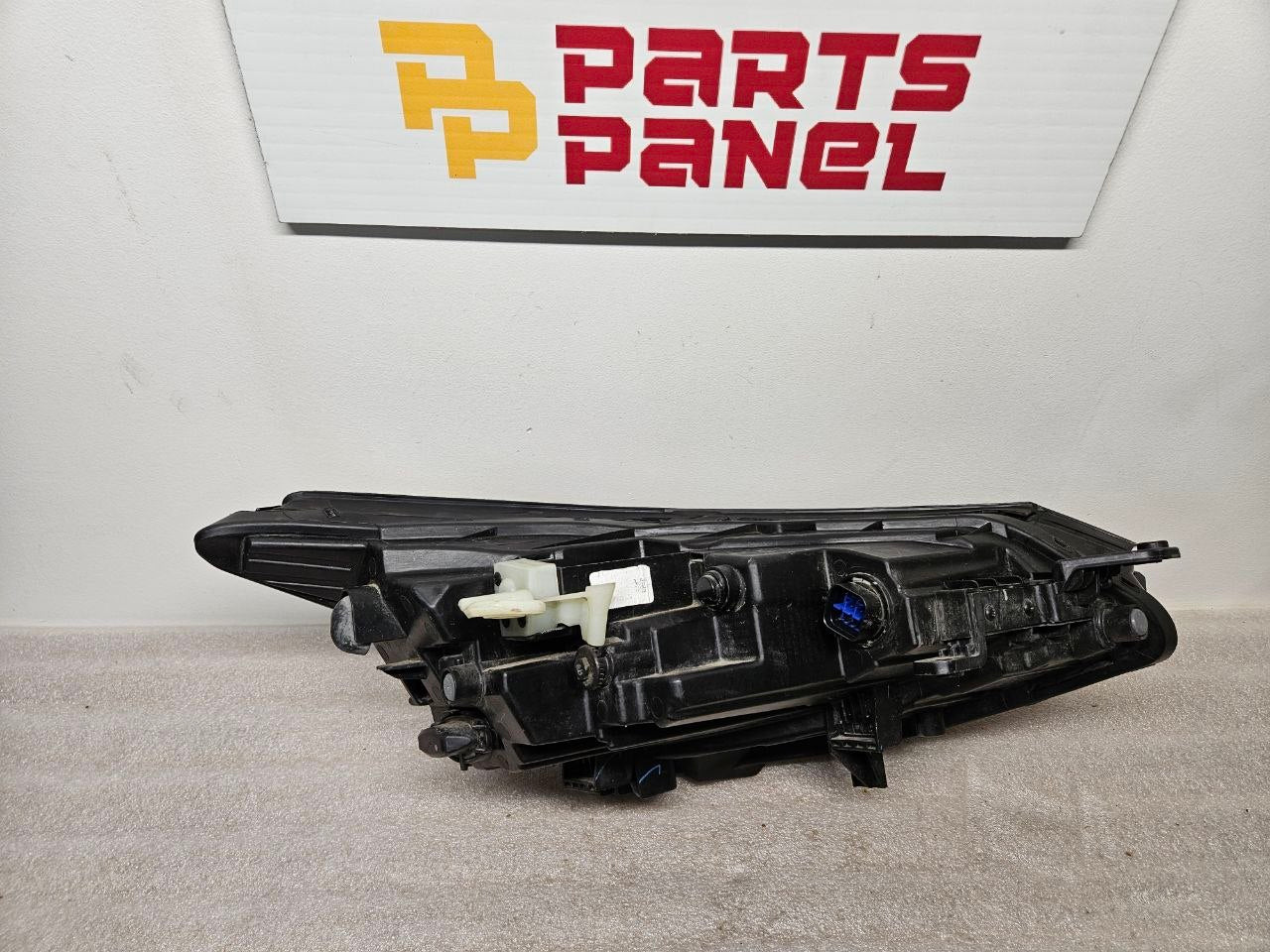 2019-2023 Kia Forte Driver Side Headlight Assembly OEM