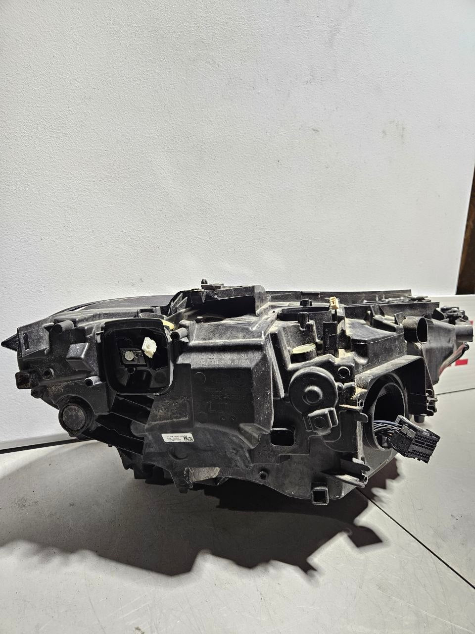 2021-2023 BMW 5 Series Headlight Driver Side LH OEM