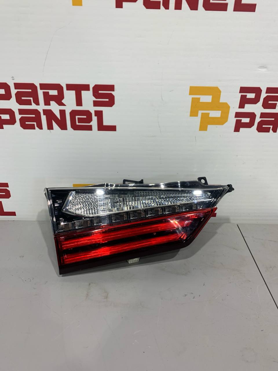 2018-2024 Lexus ES 350 Driver Side (LH) Tail Light Assembly OEM