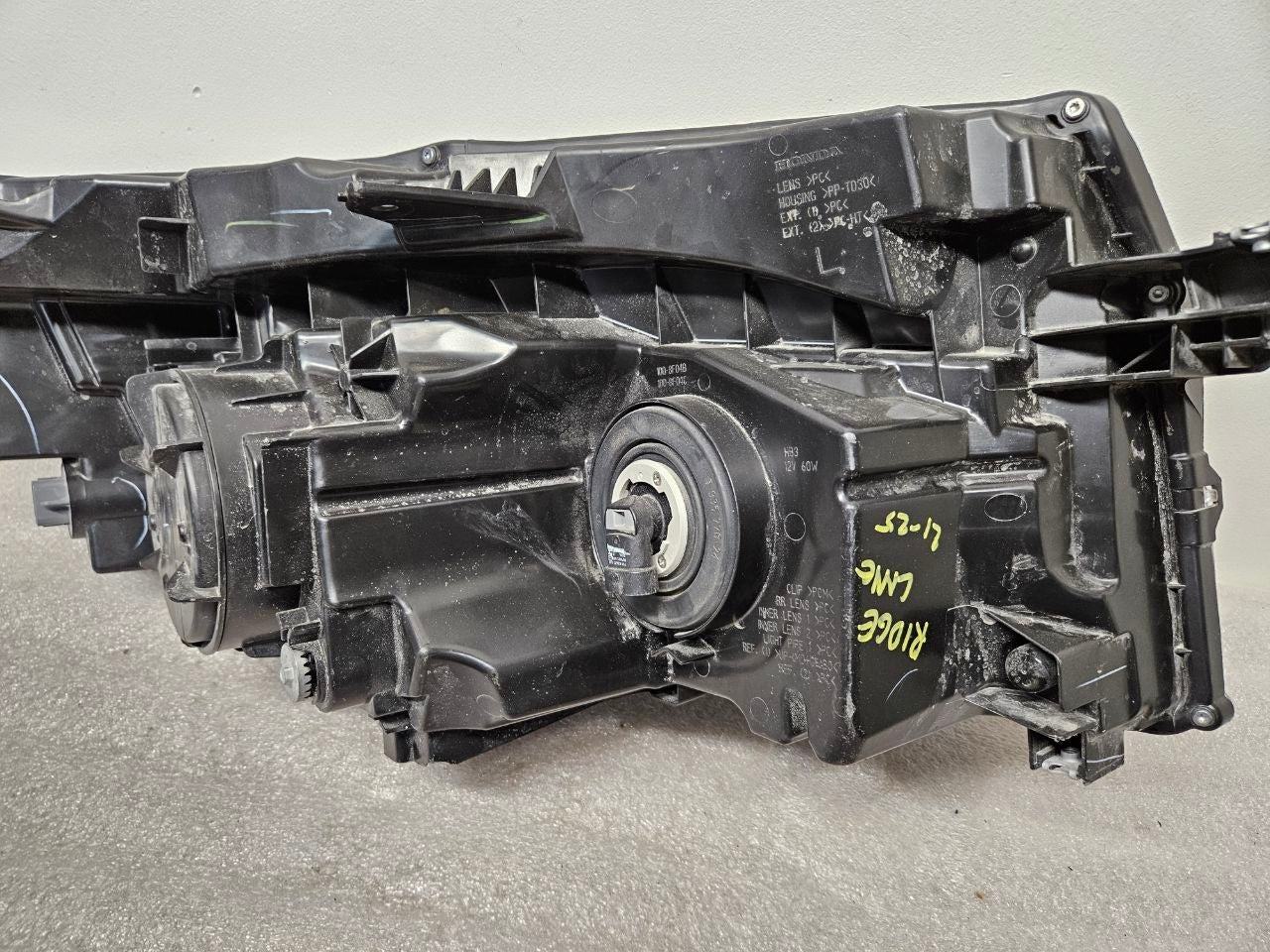 2017-2023 Honda Ridgeline Driver Side Headlight Assembly OEM