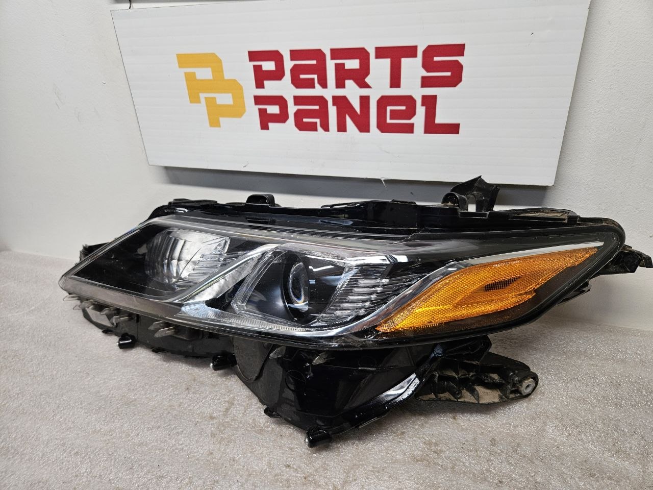 OEM Headlight Assembly Driver Side LH