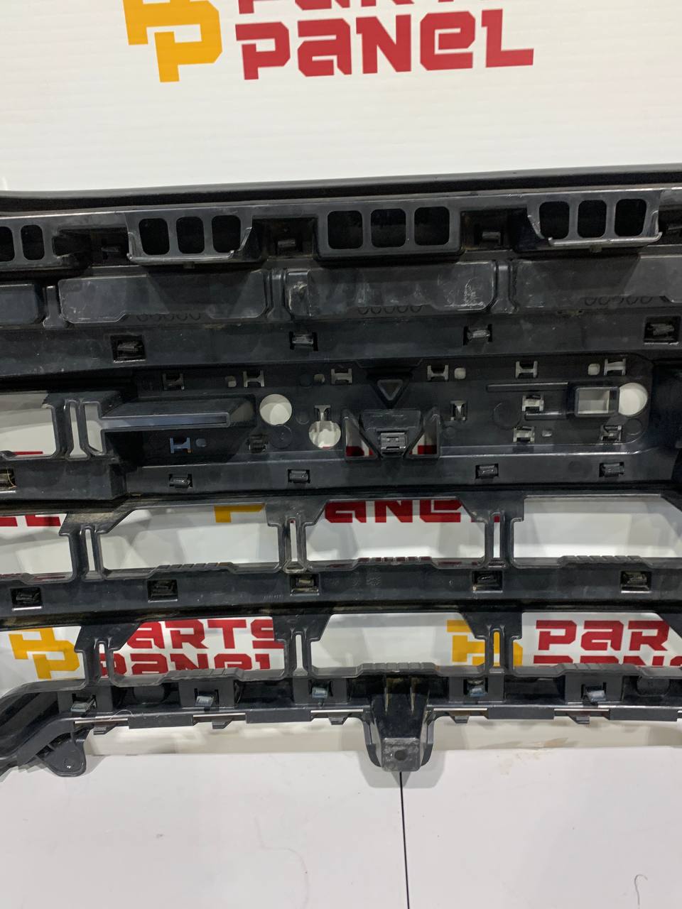 2019-2024 GMC Sierra 1500 Front Grille OEM