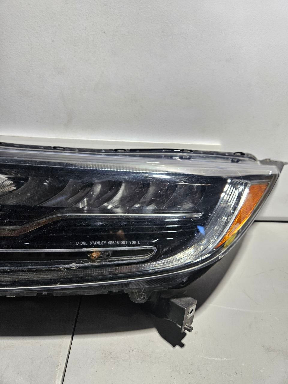 2020-2022 Honda CR-V Driver Side LH Headlight OEM