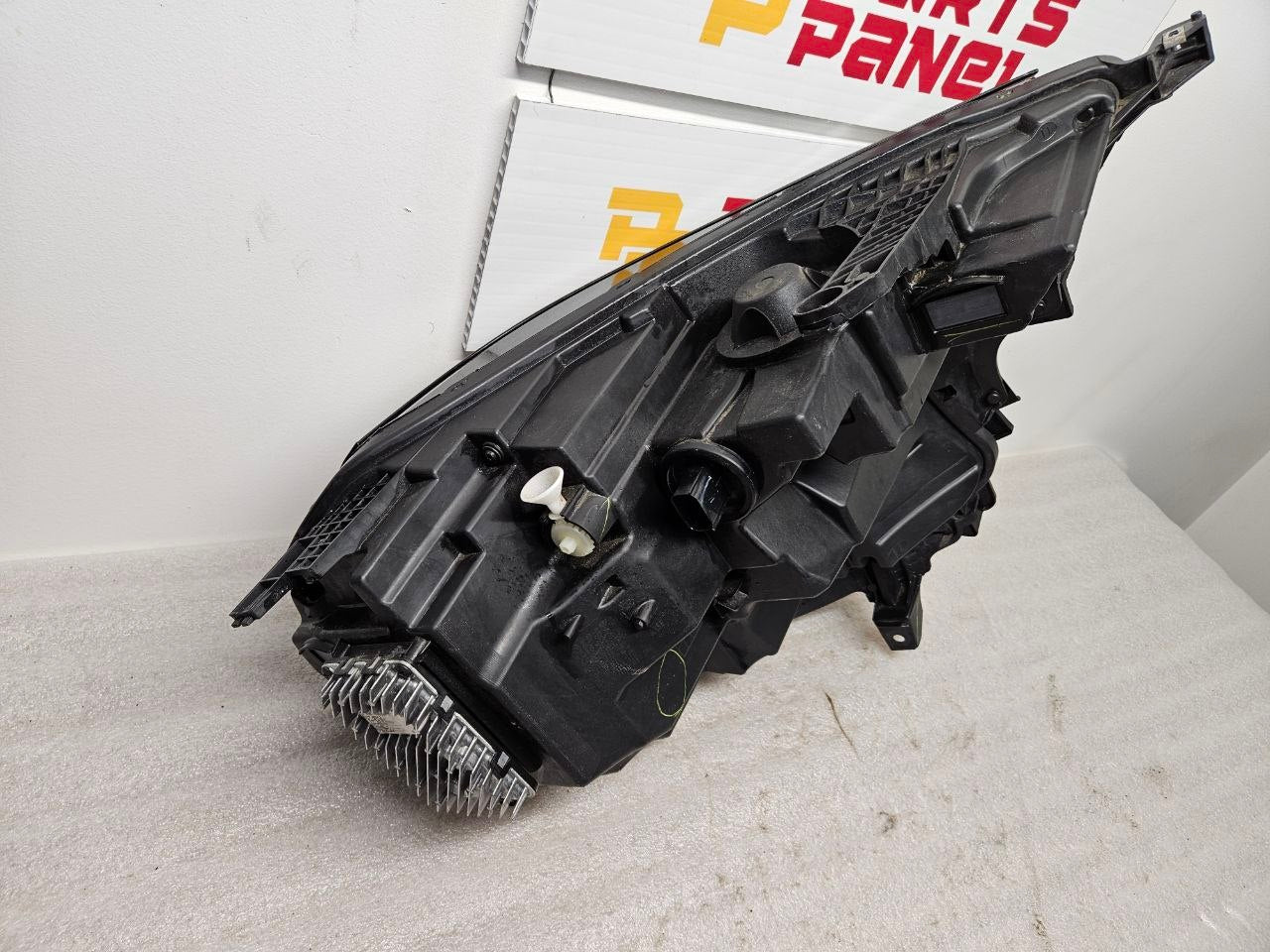 2021-2023 Ford F-150 Right Headlight Assembly OEM