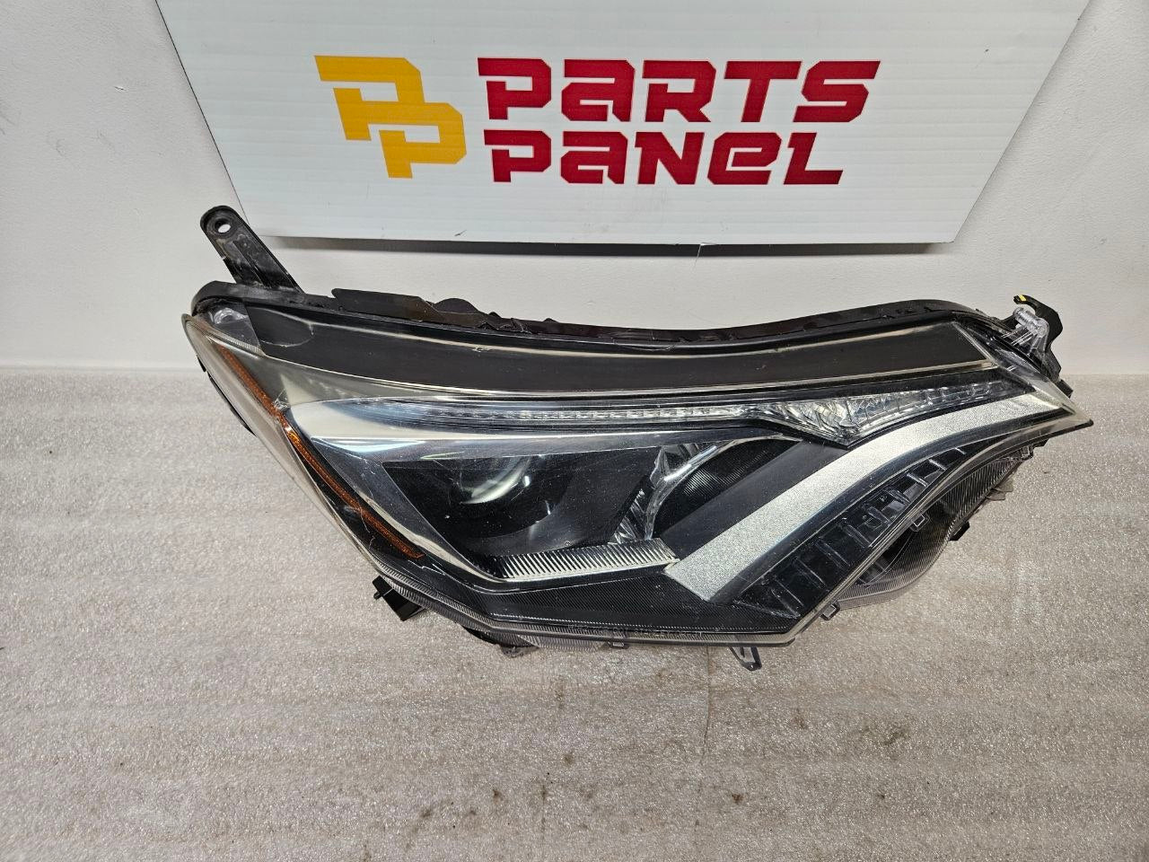 2016-2018 Toyota RAV4 Right Headlight Assembly OEM