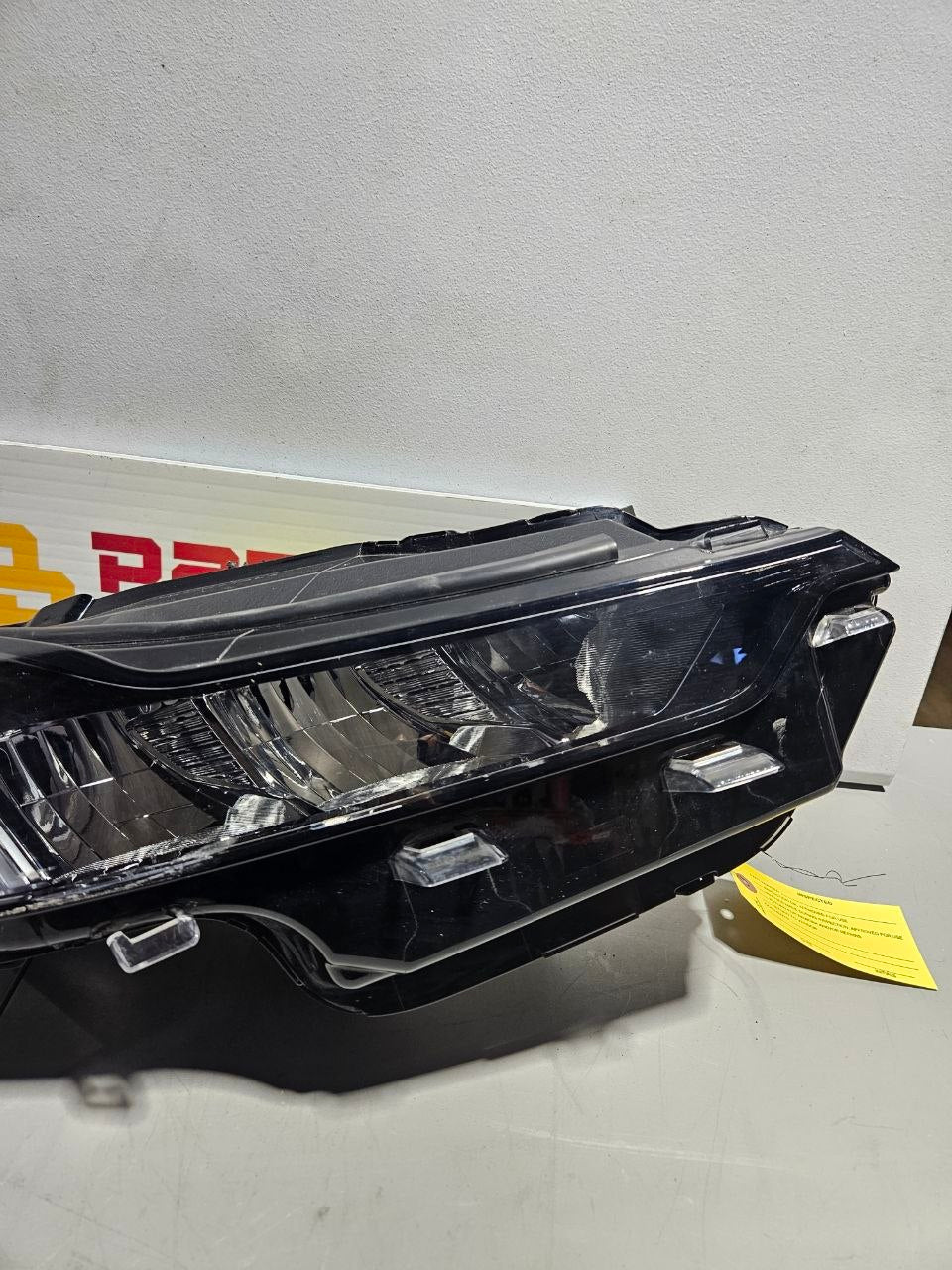 2019-2022 GMC Sierra Passenger Side RH Headlight OEM