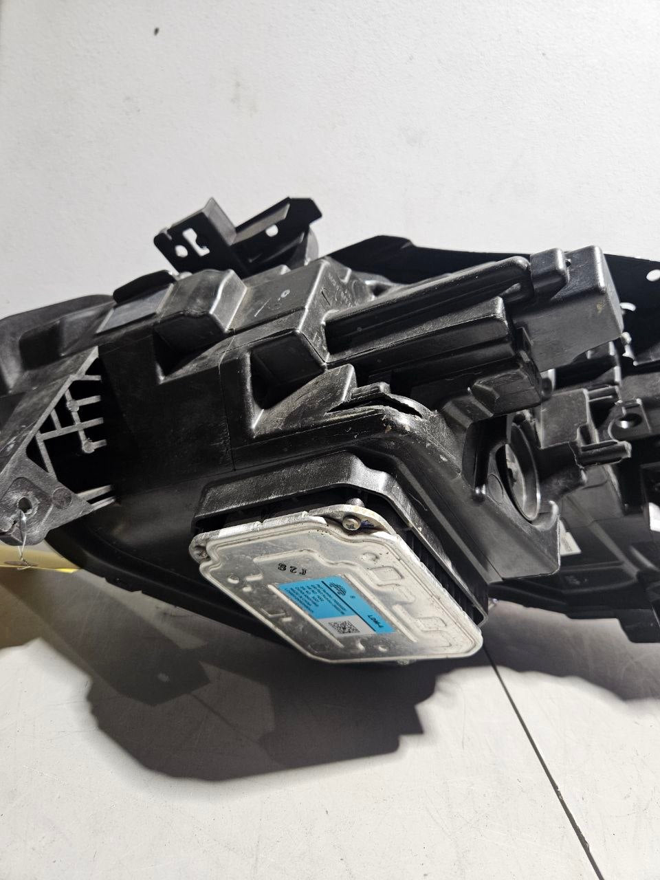 2019-2022 GMC Sierra Passenger Side RH Headlight OEM