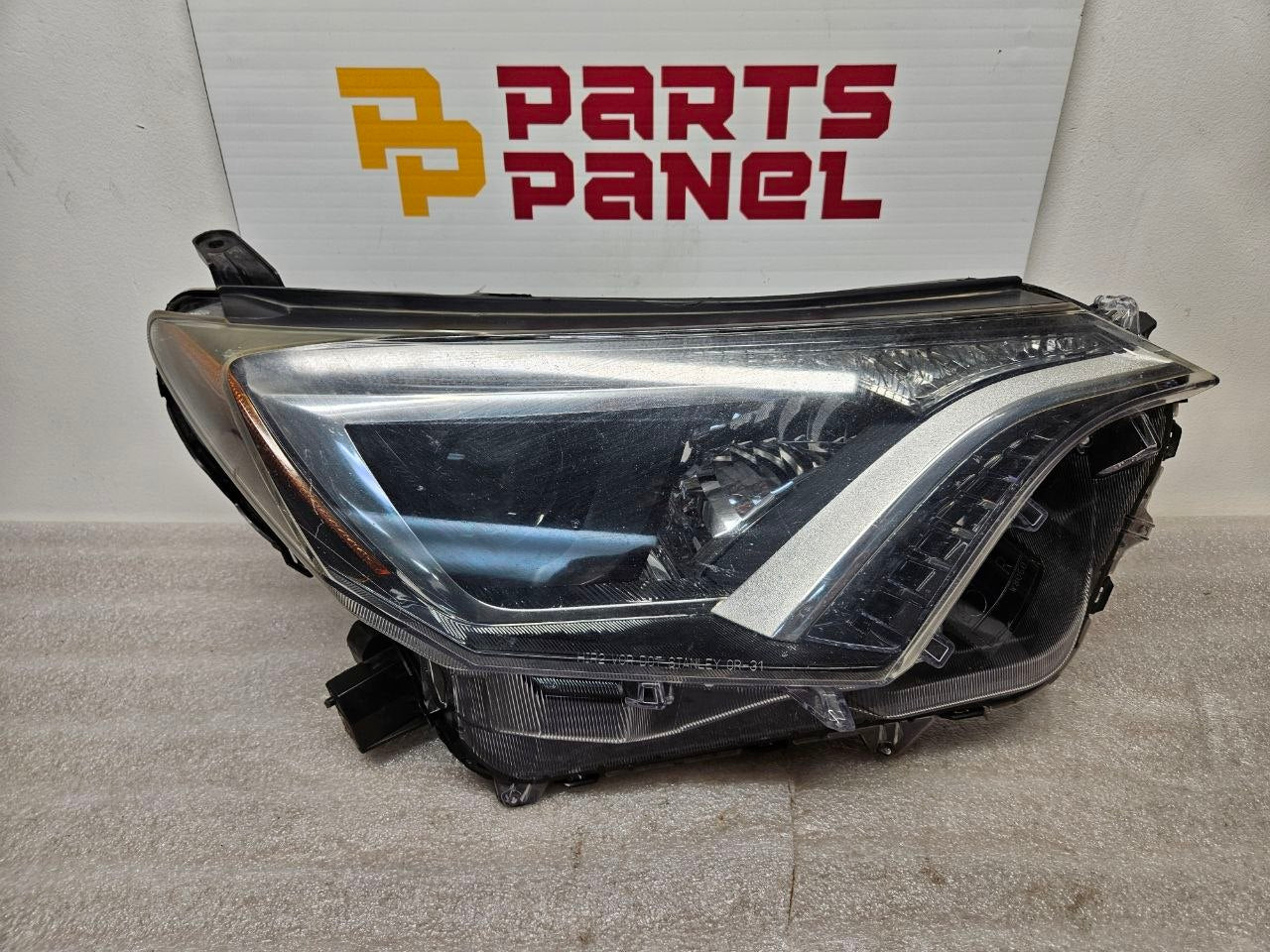 2016-2018 Toyota RAV4 Right Headlight Assembly OEM
