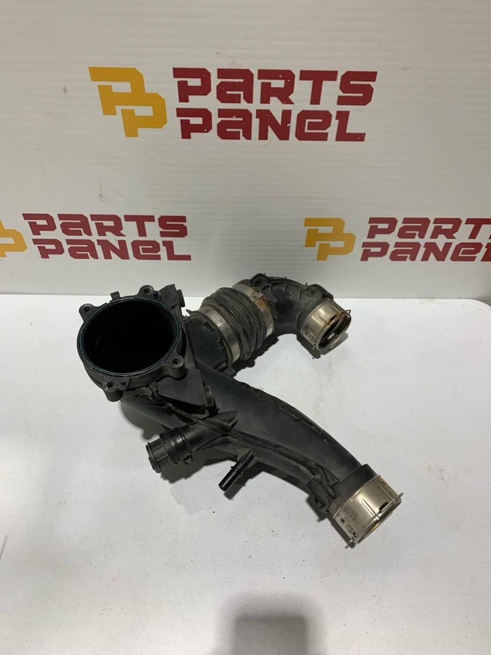 2020-2023 Jeep Wrangler Charge Air Cooler Duct OEM