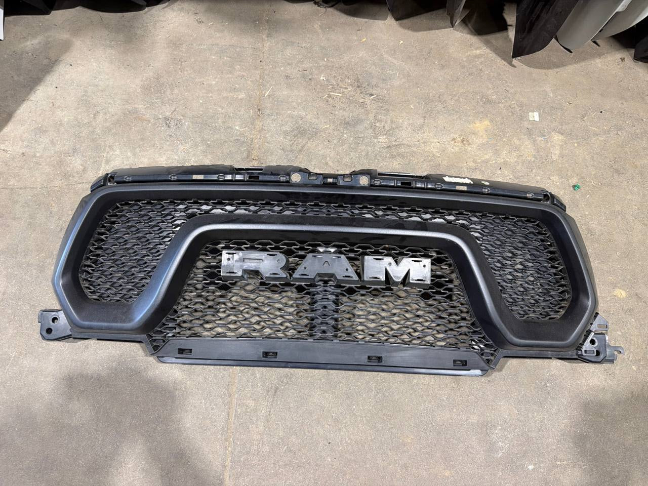 2019-2024 Ram 1500 Front Grille OEM