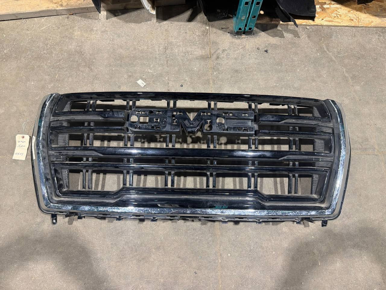 2021-2024 GMC Yukon Front Grille Assembly OEM