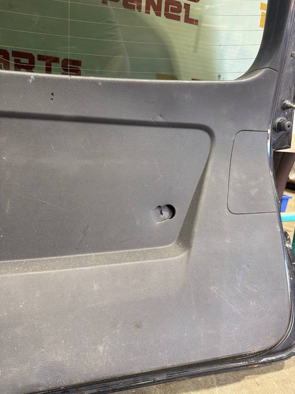 2011-2018 Volkswagen Touareg Liftgate Trunk Lid OEM