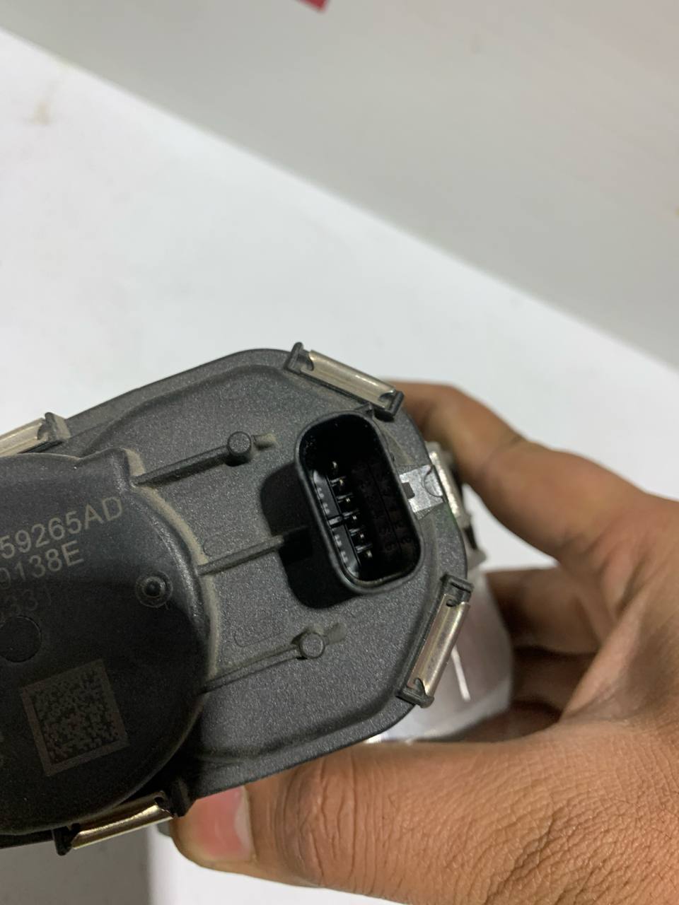 Throttle Body OEM 68359265AD