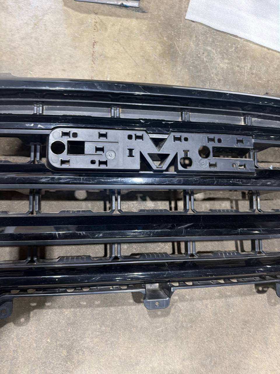 2019-2022 GMC Sierra 1500 Front Grille OEM