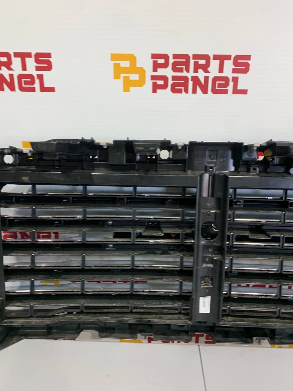 2019-2024 RAM 1500 Front Grille with Active Shutters OEM