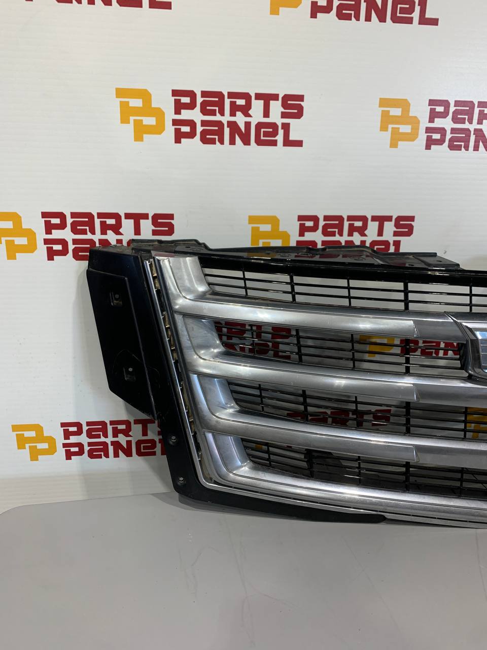 2015-2020 Cadillac Escalade Front Grille Assembly OEM