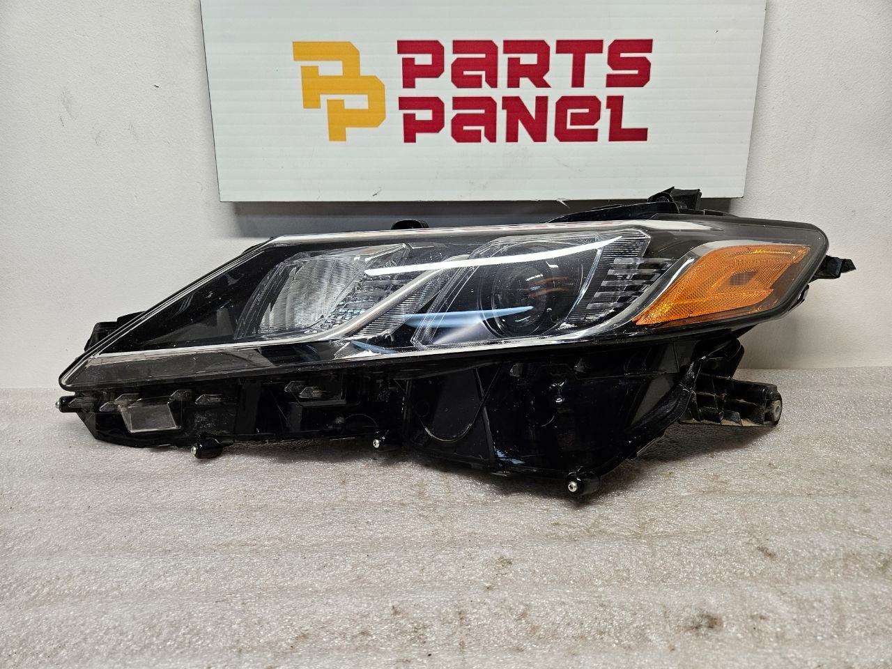 OEM Headlight Assembly Driver Side LH