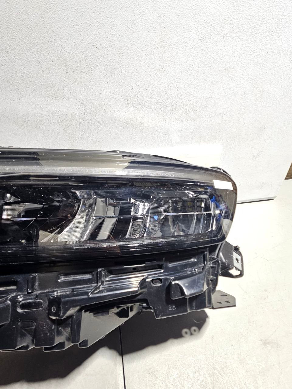 2021-2024 Jeep Grand Cherokee Driver Side LH Headlight OEM