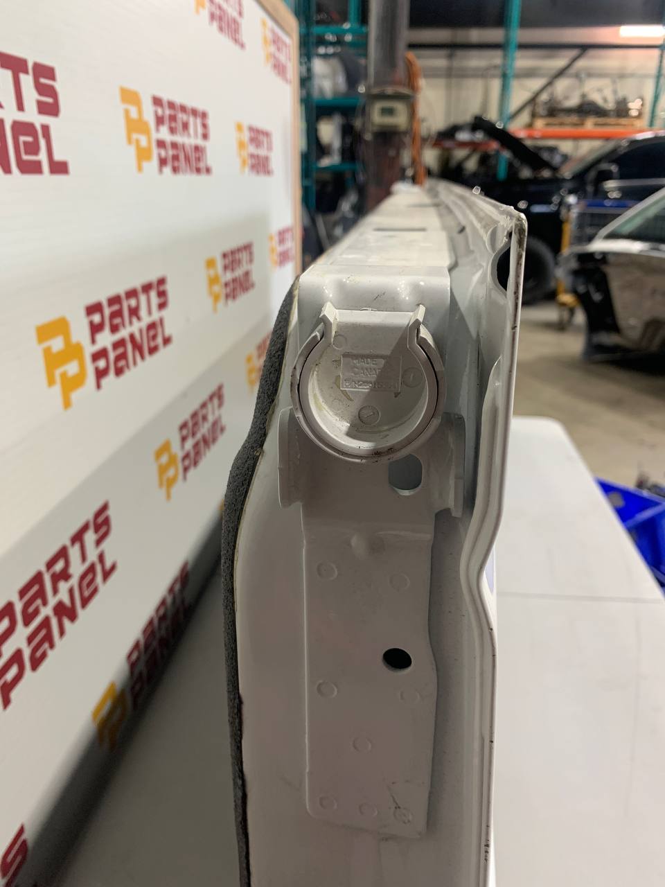 2019-2024 Chevrolet Silverado Tailgate OEM