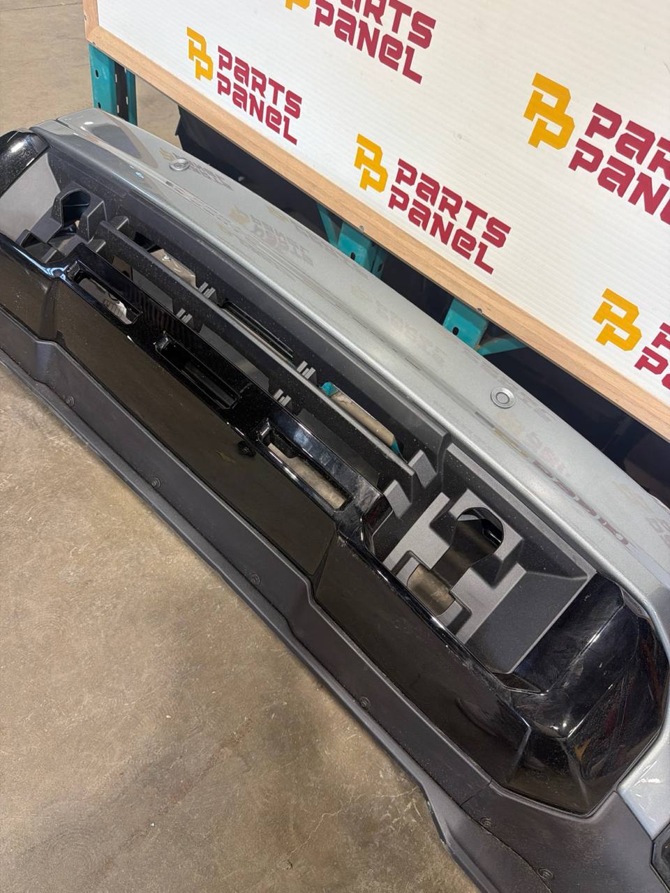 2023-2024 Ford Super Duty Front Bumper Assembly OEM